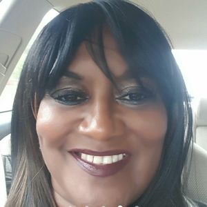 Meet your Posher, Monique